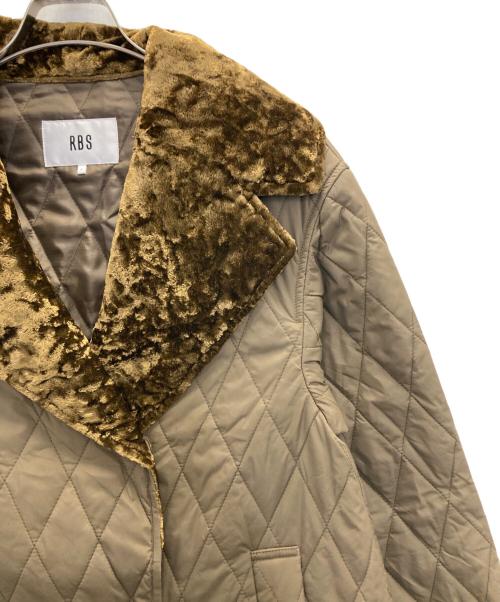 RBS（アールビーエス）RBS (アールビーエス) キルティング Aライン コート カーキの古着・服飾アイテム