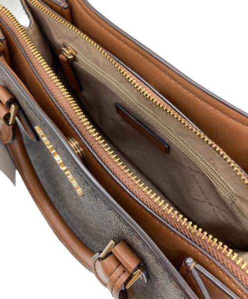 MICHAEL KORS（マイケル・コース）MICHAEL KORS (マイケル・コース) SHEILA センタージップ サッチェル スモール - MKシグネチャー ブラウンの古着・服飾アイテム