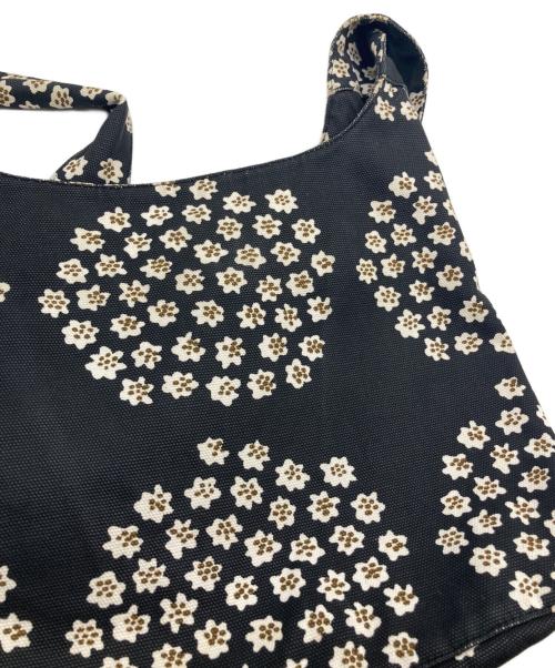 marimekko（マリメッコ）marimekko (マリメッコ) トートバッグ ブラック×ホワイトの古着・服飾アイテム