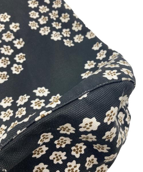 marimekko（マリメッコ）marimekko (マリメッコ) トートバッグ ブラック×ホワイトの古着・服飾アイテム