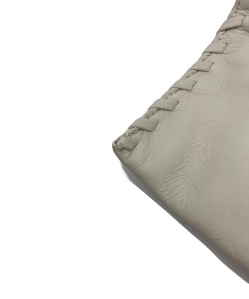 Hoaw.（ハァウ）Hoaw. (ハァウ) ウォレット2WAY BAG アイボリーの古着・服飾アイテム