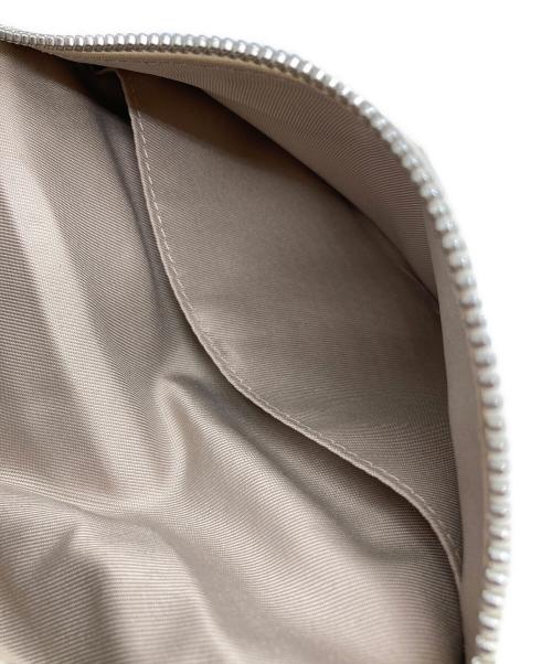 Hoaw.（ハァウ）Hoaw. (ハァウ) ウォレット2WAY BAG アイボリーの古着・服飾アイテム