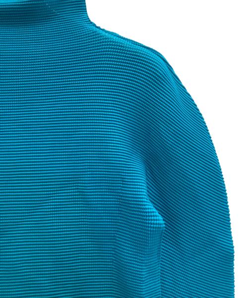 me ISSEY MIYAKE（ミーイッセイ ミヤケ）me ISSEY MIYAKE (ミーイッセイ ミヤケ) ストレッチプリーツT-SHIRTS ブルー サイズ:表記無しの古着・服飾アイテム