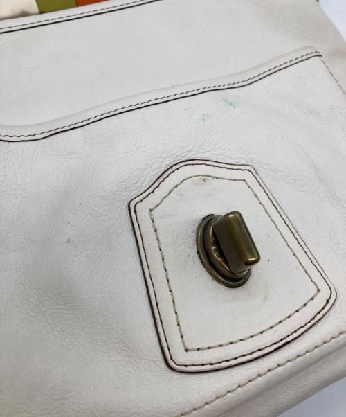 COACH（コーチ）COACH (コーチ) ターンロックワンショルダーバッグ ホワイトの古着・服飾アイテム