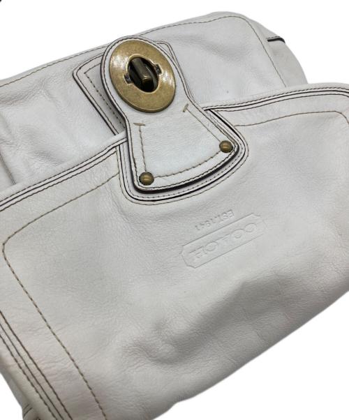 COACH（コーチ）COACH (コーチ) ターンロックワンショルダーバッグ ホワイトの古着・服飾アイテム