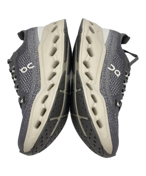 on（オン）on (オン) Cloudsurfer Max グレー サイズ:SIZE 26.5cmの古着・服飾アイテム