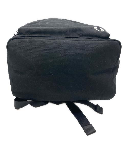 FRED PERRY（フレッドペリー）FRED PERRY (フレッドペリー) デイパック ブラックの古着・服飾アイテム