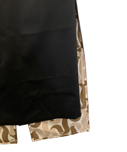 ADORE（アドーア）ADORE (アドーア) ボンディングサテンスカート ブラック サイズ:36の古着・服飾アイテム