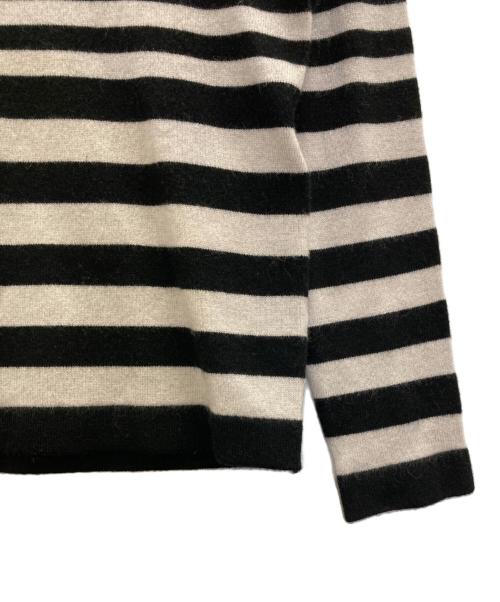 23区（ニジュウサンク）23区 (ニジュウサンク) ボーダーカシミヤ混ニット ブラック サイズ:Sの古着・服飾アイテム