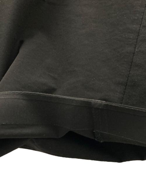 WHITE MOUNTAINEERING（ホワイトマウンテ二アニング）WHITE MOUNTAINEERING (ホワイトマウンテ二アニング) 別注 STRETCHED HYBRID TAPERED WIDE PANTS ブラックの古着・服飾アイテム