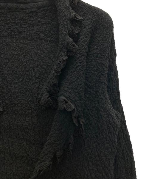 me ISSEY MIYAKE（ミーイッセイ ミヤケ）me ISSEY MIYAKE (ミーイッセイ ミヤケ) トッパーカリフラワーカーディガン ブラック サイズ:表記なしの古着・服飾アイテム