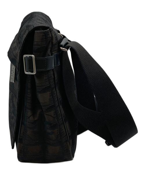 CHANEL（シャネル）CHANEL (シャネル) ショルダーバッグ ブラウンの古着・服飾アイテム