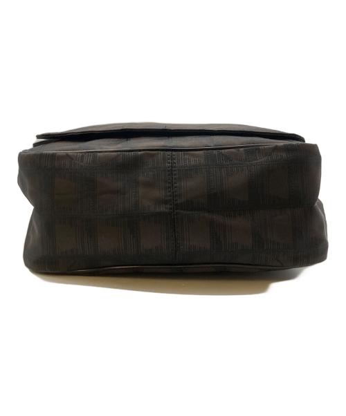 CHANEL（シャネル）CHANEL (シャネル) ショルダーバッグ ブラウンの古着・服飾アイテム