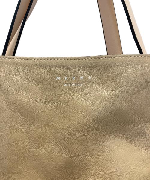 MARNI（マルニ）MARNI (マルニ) タンブルドカーフスキン MUSEO SOFT ベージュの古着・服飾アイテム