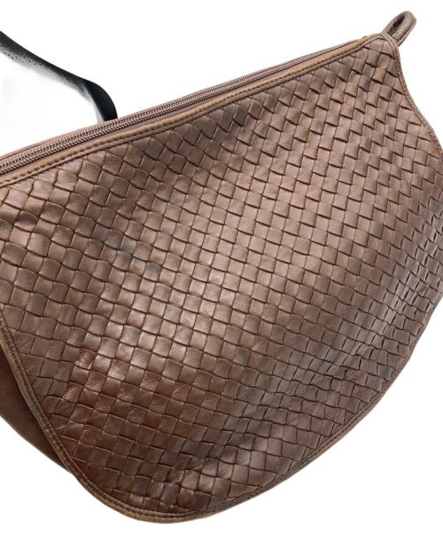 BOTTEGA VENETA（ボッテガベネタ）BOTTEGA VENETA (ボッテガベネタ) イントレチャートショルダーバッグ ブラウンの古着・服飾アイテム