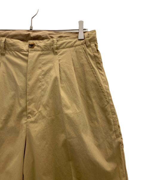 GORDON MILLER（ゴードンミラー）GORDON MILLER (ゴードンミラー) 撥水タイプライター2タッククロップドワイドパンツ ベージュ サイズ:Ｍ 未使用品の古着・服飾アイテム