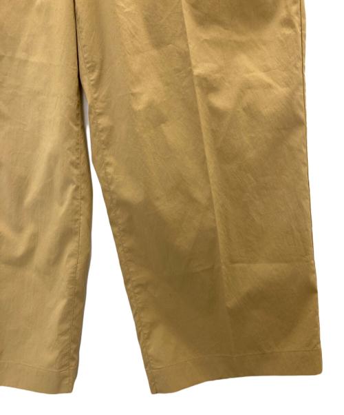 GORDON MILLER（ゴードンミラー）GORDON MILLER (ゴードンミラー) 撥水タイプライター2タッククロップドワイドパンツ ベージュ サイズ:Ｍ 未使用品の古着・服飾アイテム
