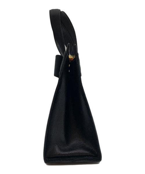 Salvatore Ferragamo（サルヴァトーレ フェラガモ）Salvatore Ferragamo (サルヴァトーレ フェラガモ) ヴァラリボンハンドバッグ ブラックの古着・服飾アイテム