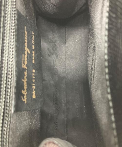 Salvatore Ferragamo（サルヴァトーレ フェラガモ）Salvatore Ferragamo (サルヴァトーレ フェラガモ) ヴァラリボンハンドバッグ ブラックの古着・服飾アイテム