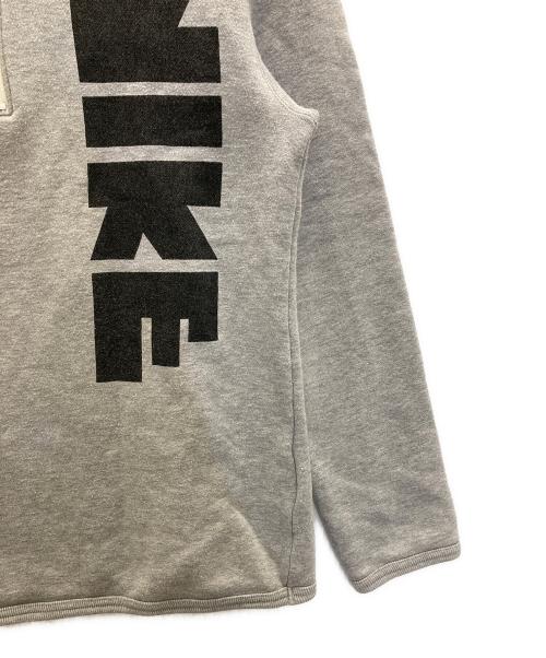 COMME des GARCONS HOMME DEUX（コムデギャルソン オム ドゥ）COMME des GARCONS HOMME DEUX (コムデギャルソン オム ドゥ) NIKE (ナイキ) ハーフジップスウェット グレー サイズ:Sの古着・服飾アイテム