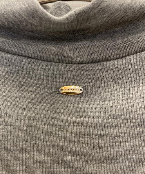 anuans（アニュアンス）anuans (アニュアンス) シアーウールタートルネックカットトップス グレー サイズ:freeの古着・服飾アイテム