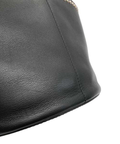 J&M DAVIDSON（ジェイ＆エム デヴィッドソン）J&M DAVIDSON (ジェイ＆エム デヴィッドソン) ミニデイジー ウィズスタッズバッグ ブラックの古着・服飾アイテム