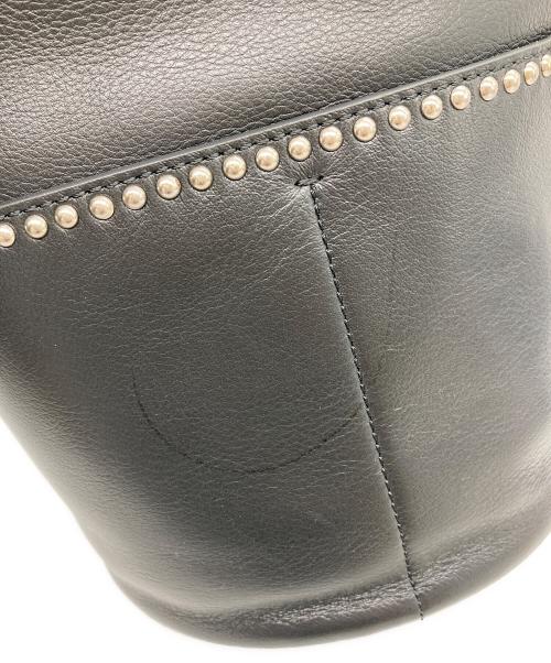 J&M DAVIDSON（ジェイ＆エム デヴィッドソン）J&M DAVIDSON (ジェイ＆エム デヴィッドソン) ミニデイジー ウィズスタッズバッグ ブラックの古着・服飾アイテム