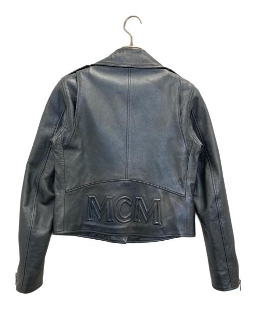 MCM（エムシーエム）MCM (エムシーエム) エンボスロゴライダースジャケット ブラック サイズ:Sの古着・服飾アイテム