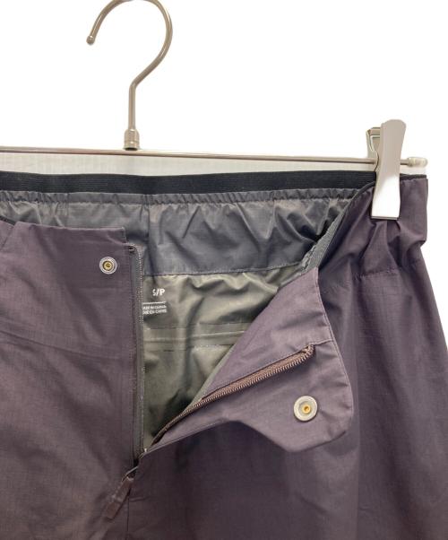 ARC'TERYX（アークテリクス）ARC'TERYX (アークテリクス) ZETA SL PANT WOMEN'S（ゼータ SL パンツ ウィメンズ） パープル サイズ:Sの古着・服飾アイテム