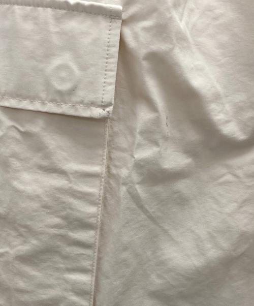 BEAUTY&YOUTH（ビューティーアンドユース）BEAUTY&YOUTH (ビューティーアンドユース) コットンナイロン 6P カームテーパード パンツ アイボリー サイズ:Ｍの古着・服飾アイテム