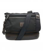 TUMIトゥミ）の古着「アルファブラボービールクロスボディ」｜ブラック