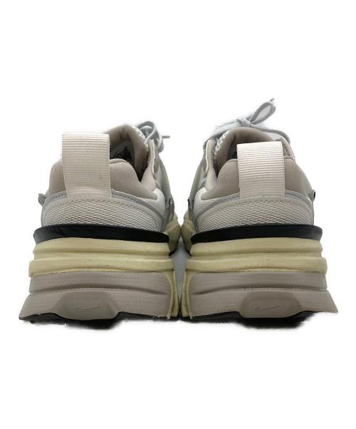 NIKE（ナイキ）NIKE (ナイキ) W V2K RUN SUMMIT ホワイト サイズ:SIZE23.5cmの古着・服飾アイテム