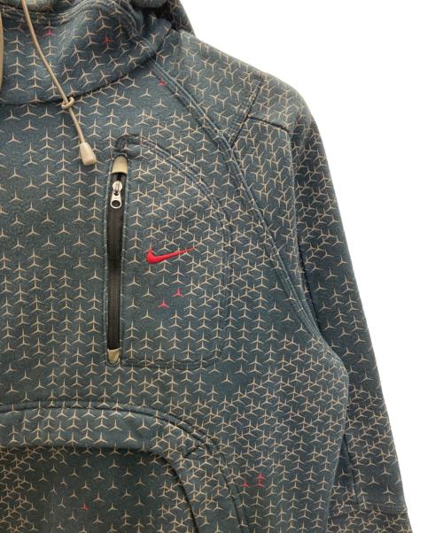 NIKE（ナイキ）NIKE (ナイキ) Air Crowfeet Technical Hoodie グリーン サイズ:Sの古着・服飾アイテム