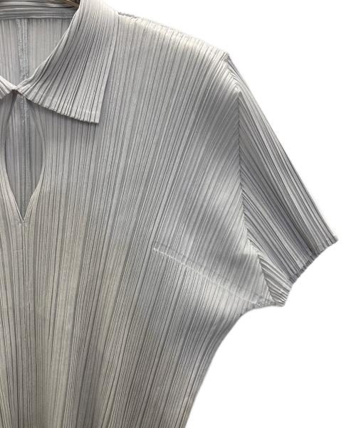 PLEATS PLEASE（プリーツプリーズ）PLEATS PLEASE (プリーツプリーズ) ポロシャツ ブルー サイズ:4の古着・服飾アイテム