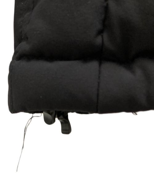 EA7（イーエーセブン）EA7 (イーエーセブン) エンブレムロゴダウンジャケット ブラック サイズ:XLの古着・服飾アイテム