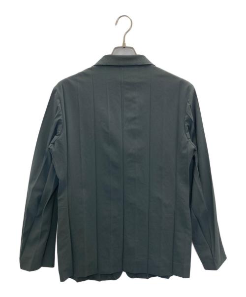 ISSEY MIYAKE WHITE LABEL（イッセイミヤケホワイトレーベル）ISSEY MIYAKE WHITE LABEL (イッセイミヤケホワイトレーベル) 裏地ドットプリーツジャケット グレー サイズ:SIZE 3の古着・服飾アイテム