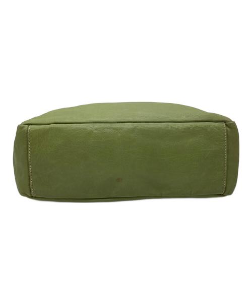 MIU MIU（ミュウミュウ）MIU MIU (ミュウミュウ) シルバーロゴプレートロングハンドルバッグ グリーンの古着・服飾アイテム