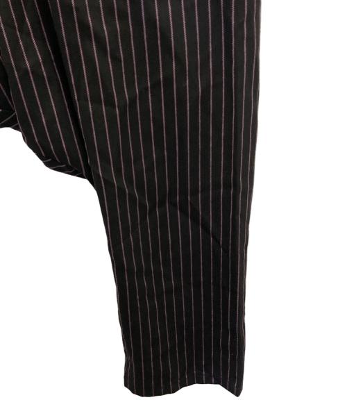 sulvam（サルバム）sulvam (サルバム) サルエルストライプパンツ ブラック×パープル サイズ:Sの古着・服飾アイテム