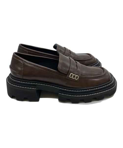 CHARLES & KEITH（チャールズアンドキース）CHARLES & KEITH (チャールズアンドキース) チャンキーソールペニーローファー ブラウン サイズ:23.5の古着・服飾アイテム