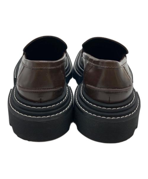 CHARLES & KEITH（チャールズアンドキース）CHARLES & KEITH (チャールズアンドキース) チャンキーソールペニーローファー ブラウン サイズ:23.5の古着・服飾アイテム