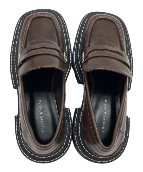 CHARLES & KEITH（チャールズアンドキース）CHARLES & KEITH (チャールズアンドキース) チャンキーソールペニーローファー ブラウン サイズ:23.5の古着・服飾アイテム