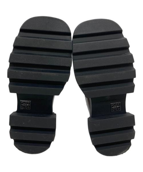 CHARLES & KEITH（チャールズアンドキース）CHARLES & KEITH (チャールズアンドキース) チャンキーソールペニーローファー ブラウン サイズ:23.5の古着・服飾アイテム