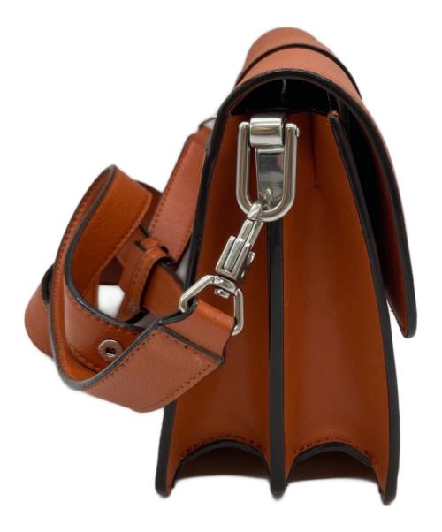 CHARLES & KEITH（チャールズアンドキース）CHARLES & KEITH (チャールズアンドキース) ショルダーバッグ オレンジの古着・服飾アイテム