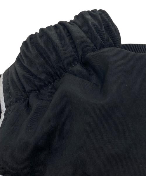 SUPREME（シュプリーム）SUPREME (シュプリーム) Reversible Puffer Jacket ベージュ×ブラック サイズ:Mの古着・服飾アイテム