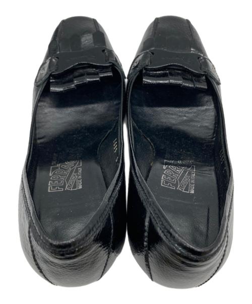 Salvatore Ferragamo（サルヴァトーレ フェラガモ）Salvatore Ferragamo (サルヴァトーレ フェラガモ) ヒールパンプス ブラック サイズ:6の古着・服飾アイテム