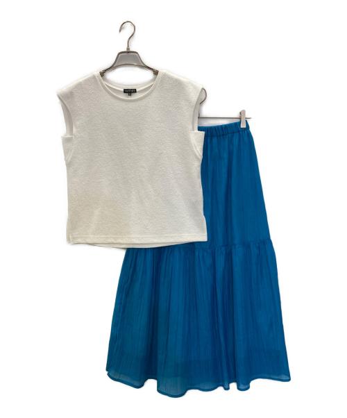 INDIVI（インディヴィ）INDIVI (インディヴィ) ノースリーブ＆ティアードスカート ホワイト×ブルー サイズ:Sの古着・服飾アイテム