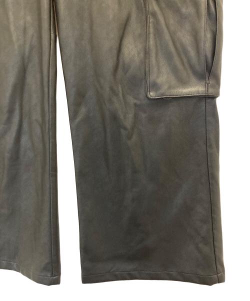 LAST NEST（ラストネスト）LAST NEST (ラストネスト) BAGGY LEATHER CARGO PANTS ブラック サイズ:Mの古着・服飾アイテム