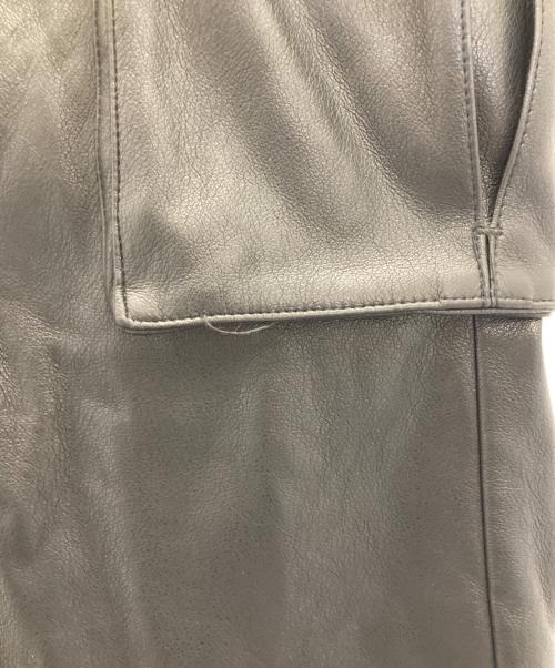 LAST NEST（ラストネスト）LAST NEST (ラストネスト) BAGGY LEATHER CARGO PANTS ブラック サイズ:Mの古着・服飾アイテム