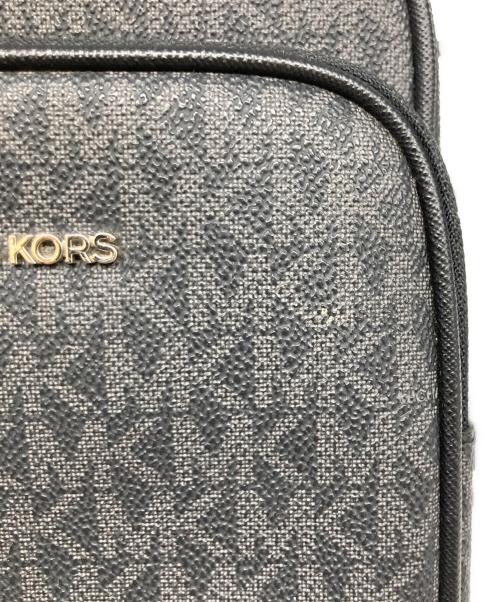 MICHAEL KORS（マイケル・コース）MICHAEL KORS (マイケル・コース) ショルダーバッグ ブラックの古着・服飾アイテム