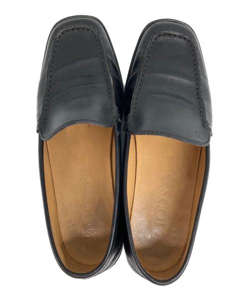 TOD'S（トッズ）TOD'S (トッズ) ドライビングシューズ ブラック サイズ:371/2の古着・服飾アイテム